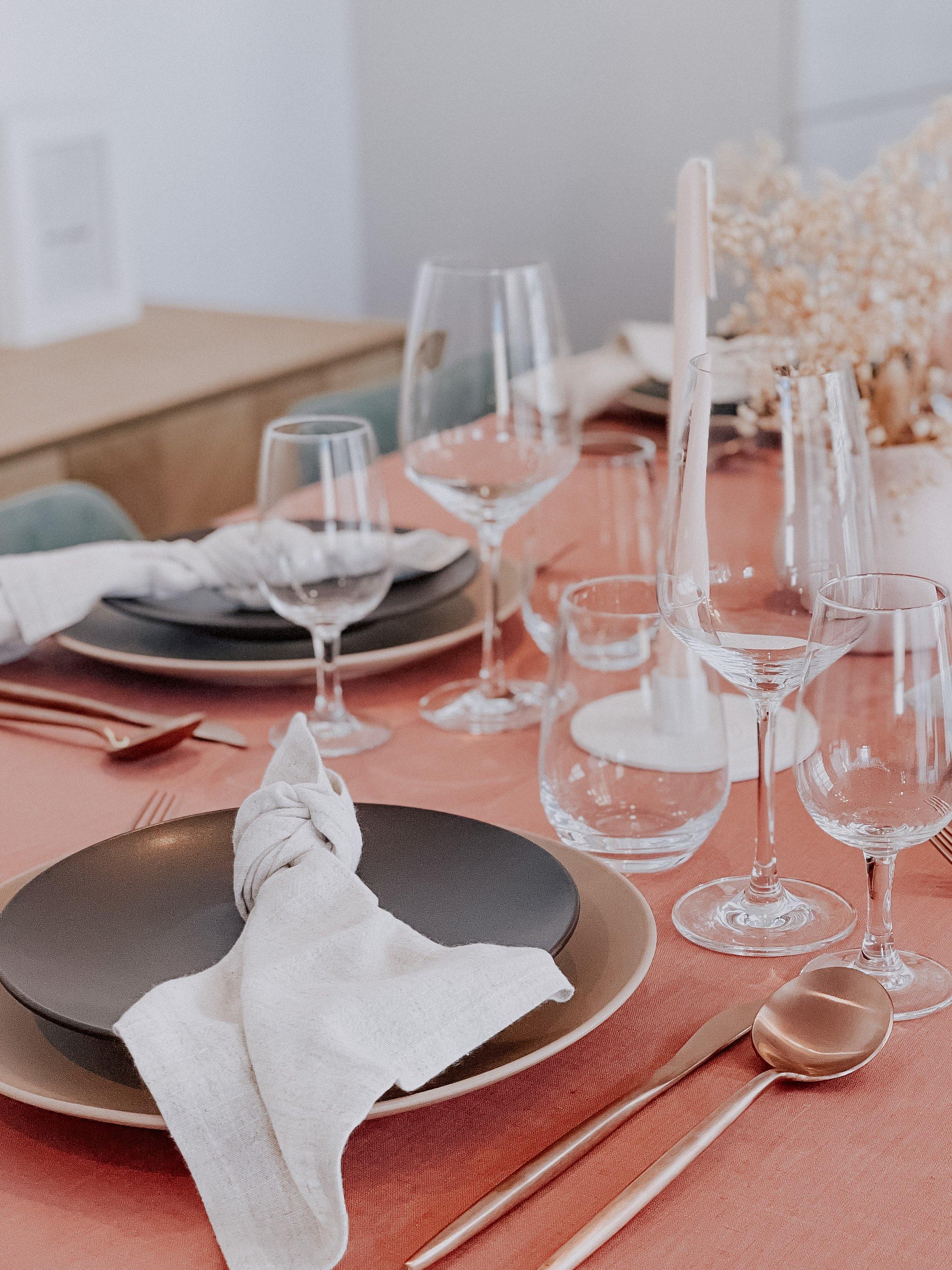 Battersea Unwashed Linen Tablecloth-4